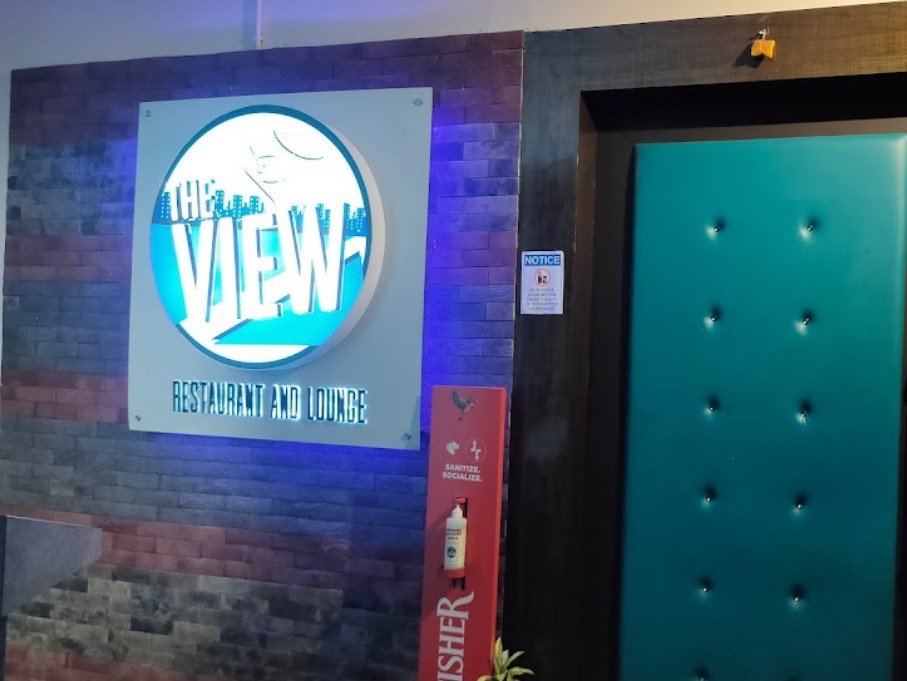 The View Restaurant and Lounge