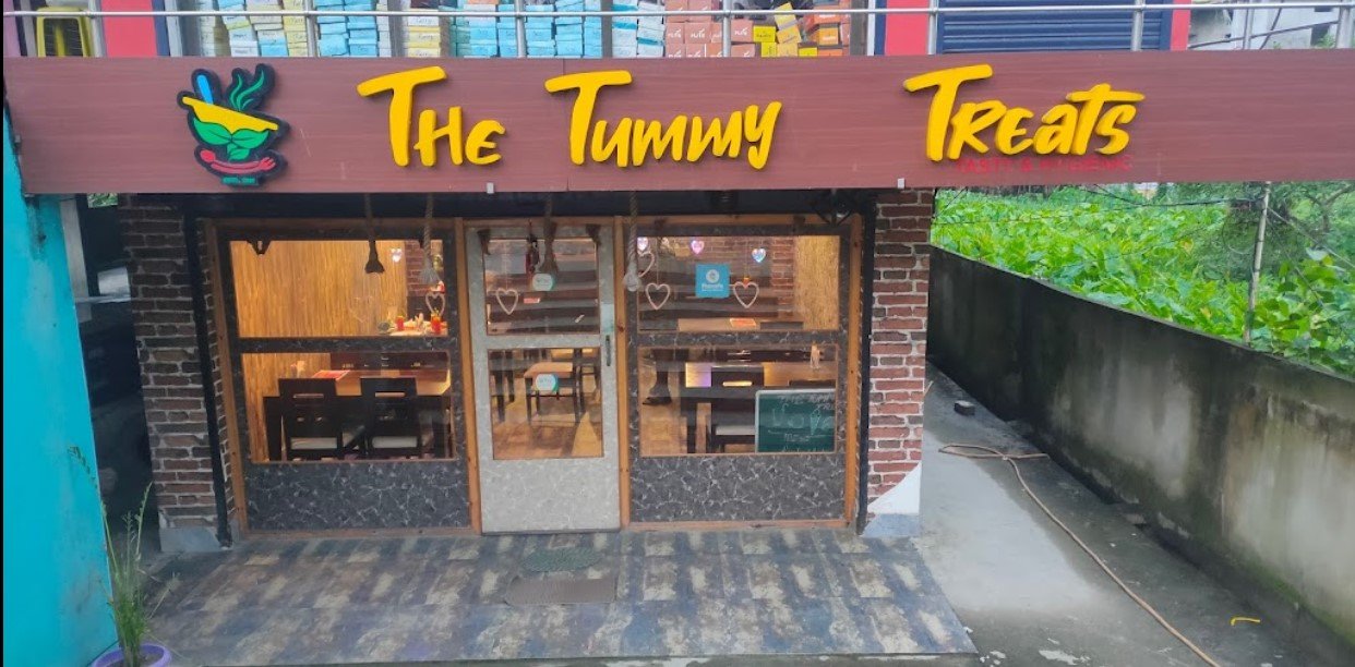 THE TUMMY TREATS