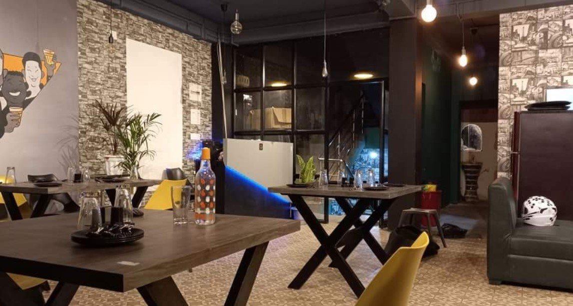 Town House Cafe & Restaurant