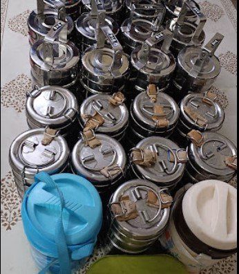 Mom's Kitchen (A Tiffin Service)